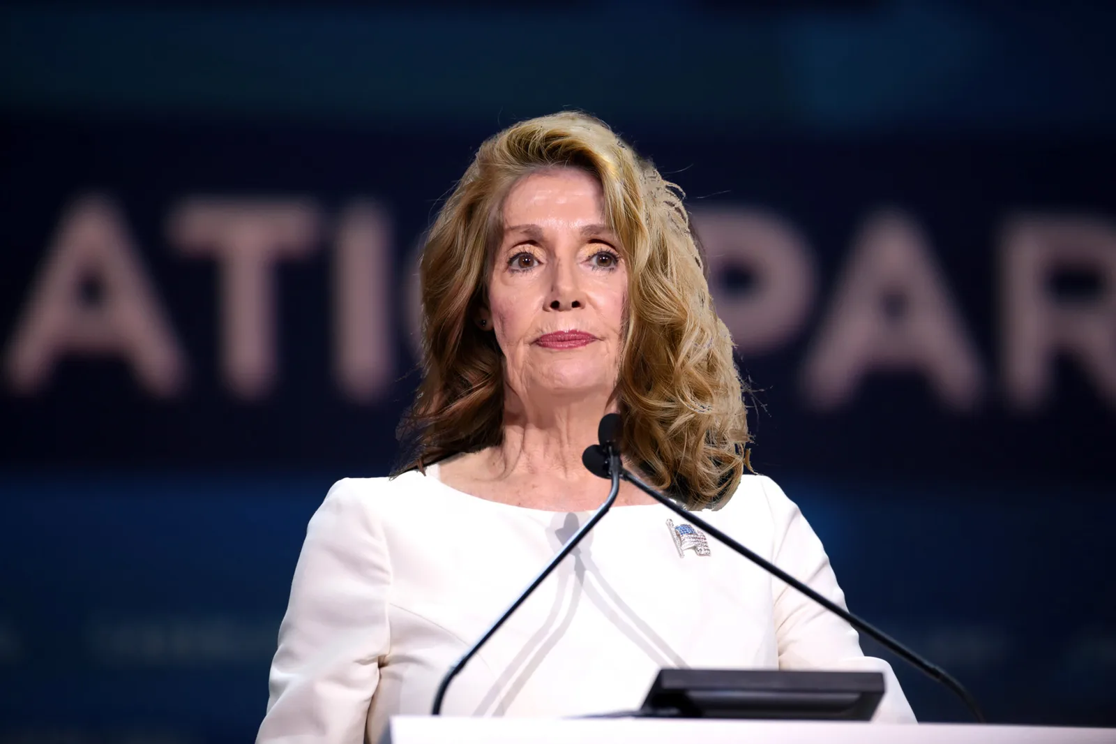 Nancy Pelosi to Build Mask-Free Hair Salon in Her Office